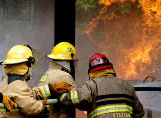 Los bomberos latinoamericanos que estuvieron en Santa Rosa de Lima. Apagaban el fuego del dios Hefesto