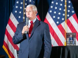 Mike Pence, exvicepresidente de los Estados Unidos; conferencistas de la 58ª Convención Bancaria